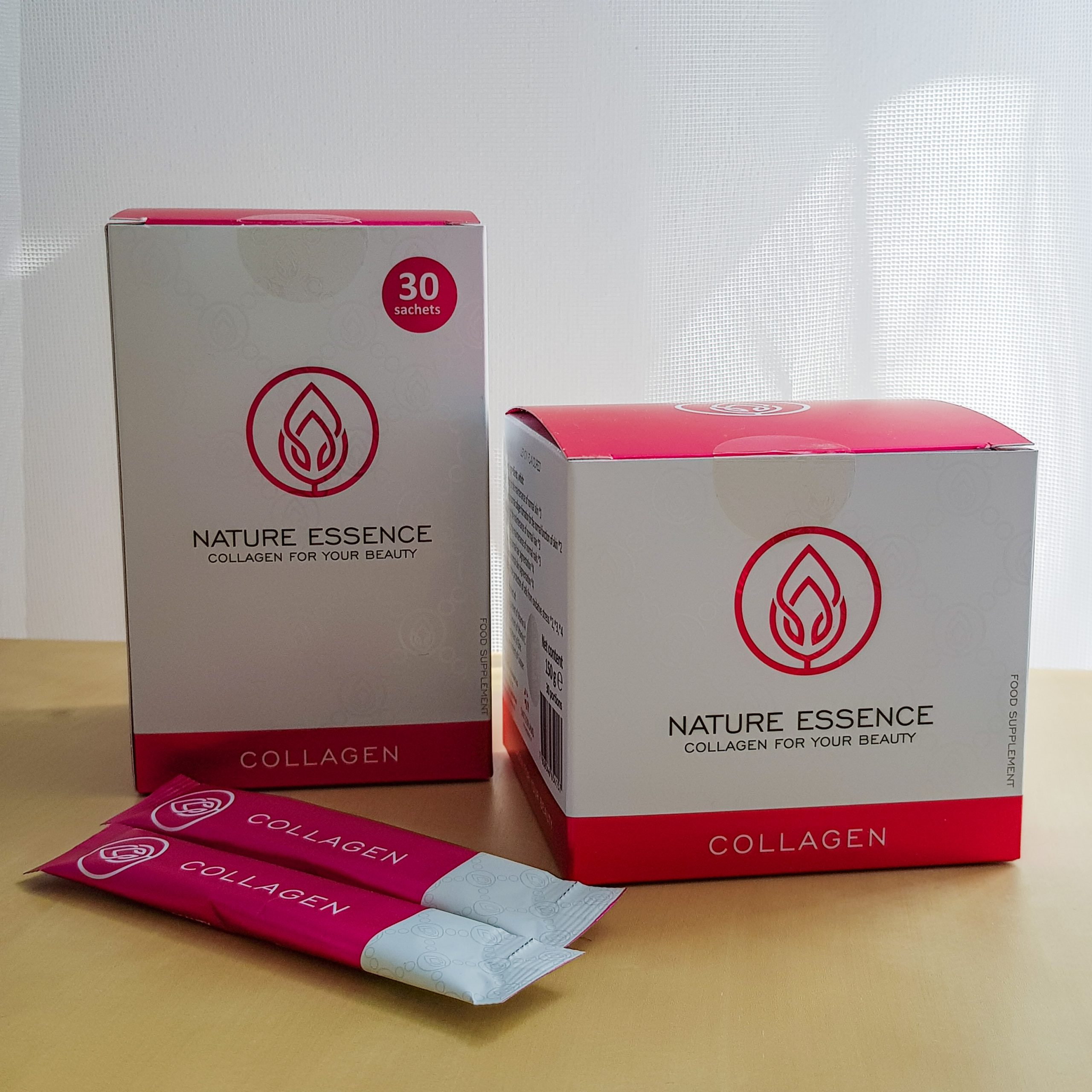 Dwa opakowania kolagenu Nature Essence - w proszku i w saszetkach